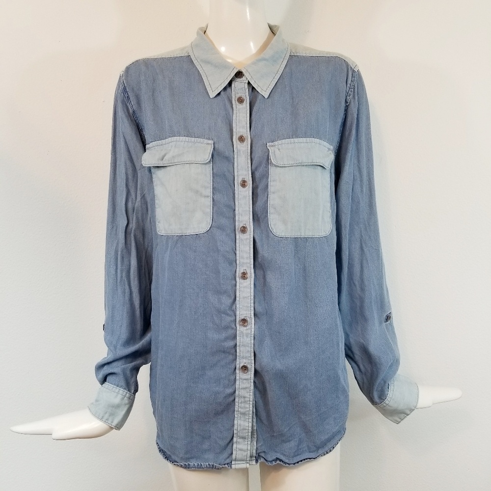 Two By Vince Camuto Chambray Button Down Blouse M - image 3